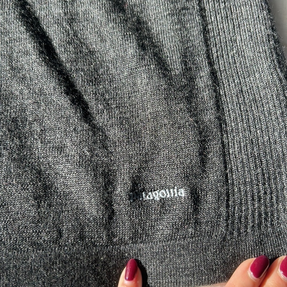 Patagonia 100% Merino Wool - 1/4 zip Sweater - Size L - Picture 4 of 7